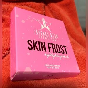 Jeffree Star Skin Frost Highlighting Blush in Mulberry Motive Shade - NIB